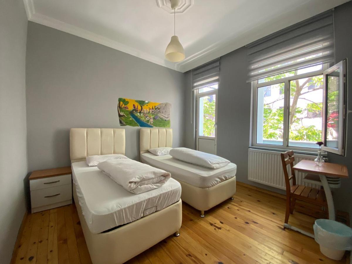 Windrose Hostel Istanbul Exterior photo