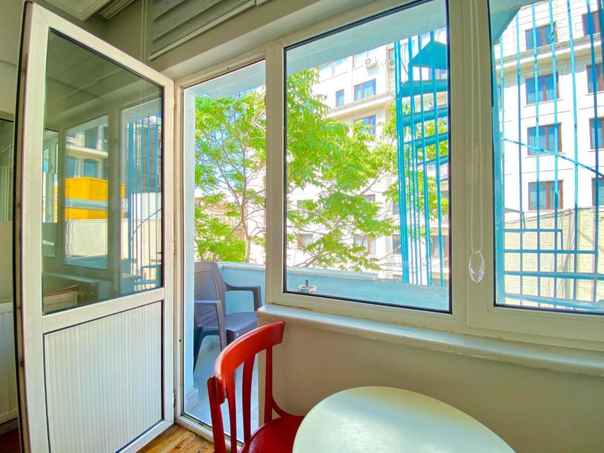 Windrose Hostel Istanbul Exterior photo