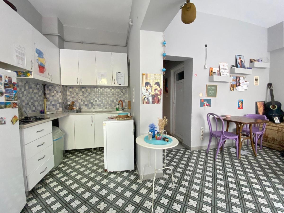 Windrose Hostel Istanbul Exterior photo